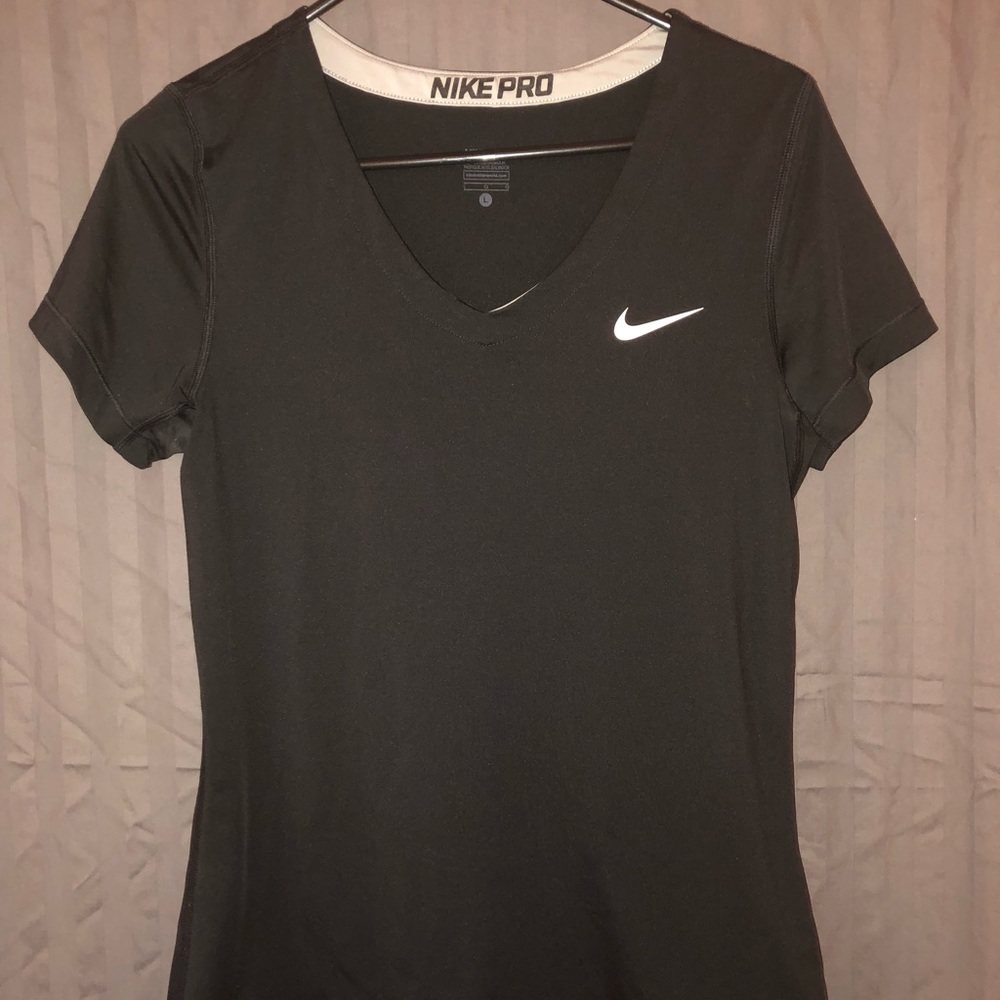 Nike pro short sleeve